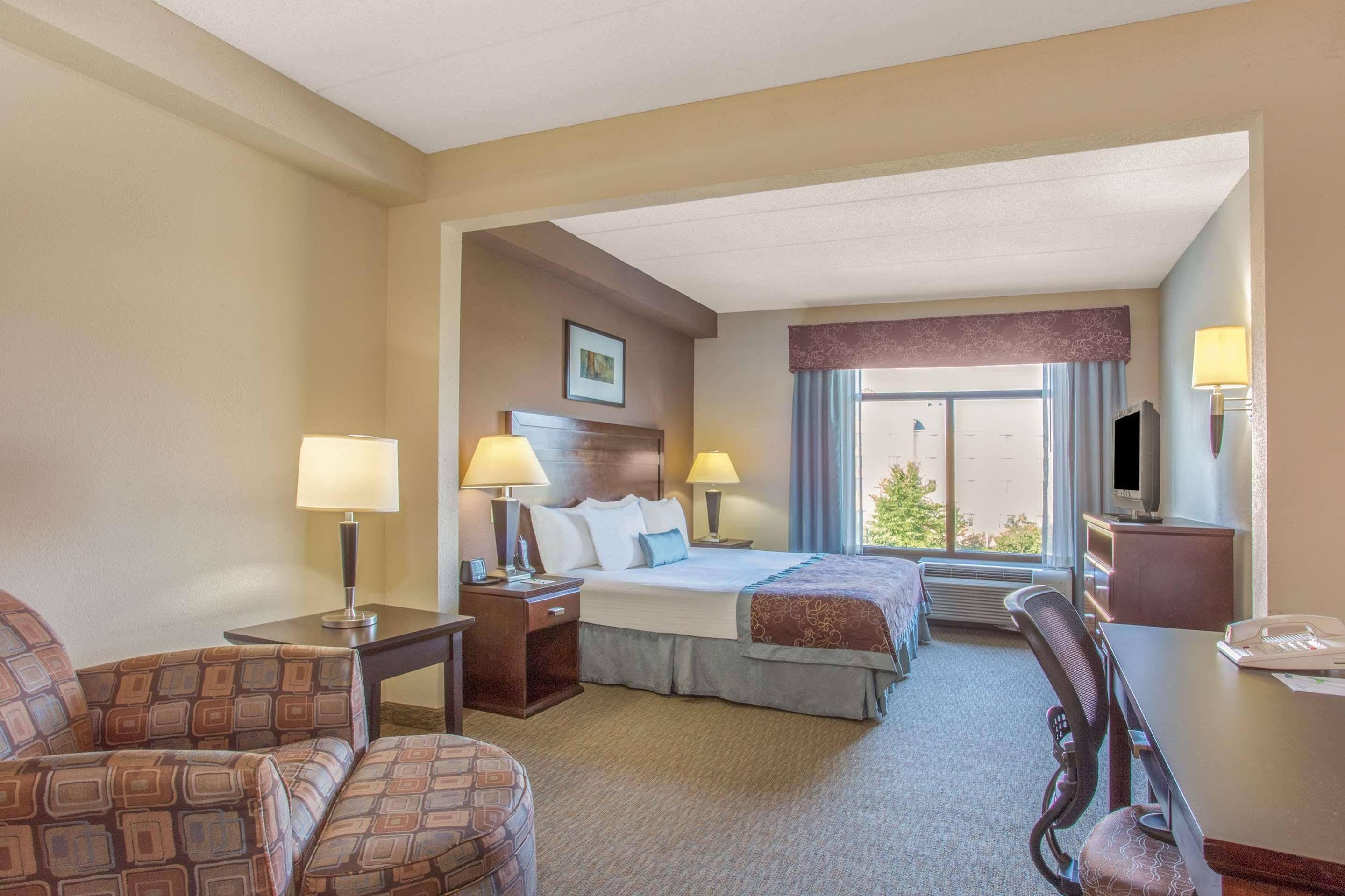 Holiday Inn Fredericksburg - Conference Center By Ihg Exteriör bild