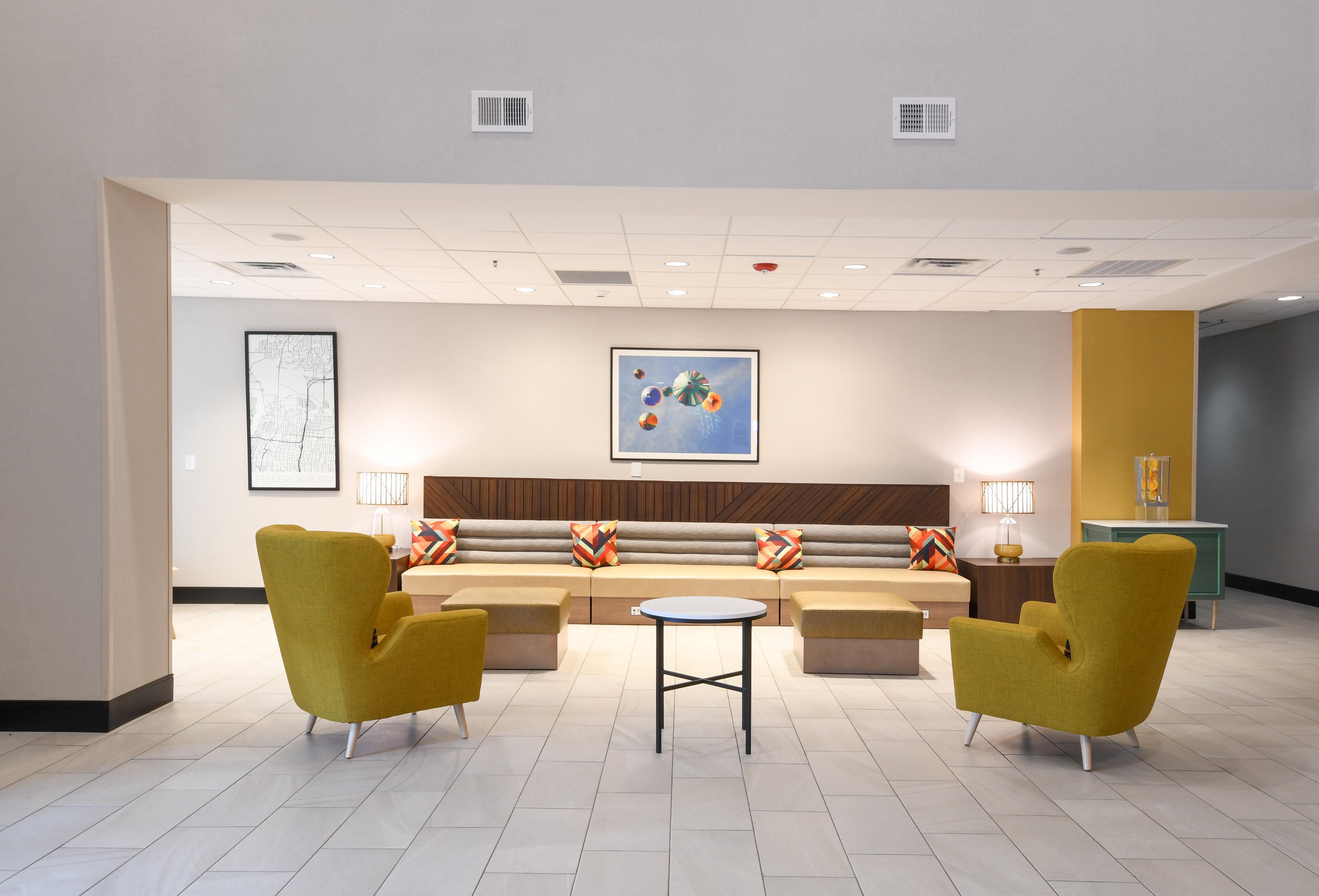 Holiday Inn Fredericksburg - Conference Center By Ihg Exteriör bild
