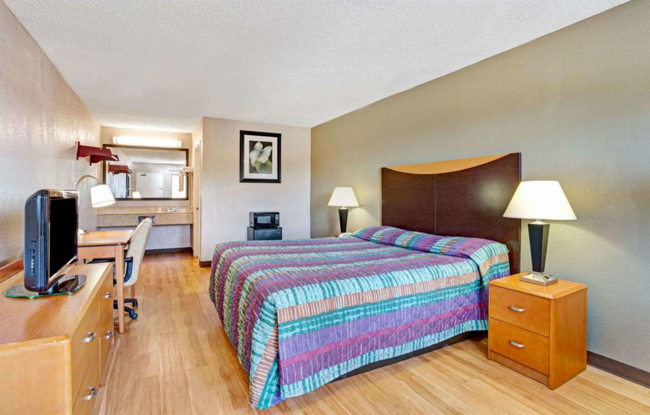 Holiday Inn Fredericksburg - Conference Center By Ihg Exteriör bild